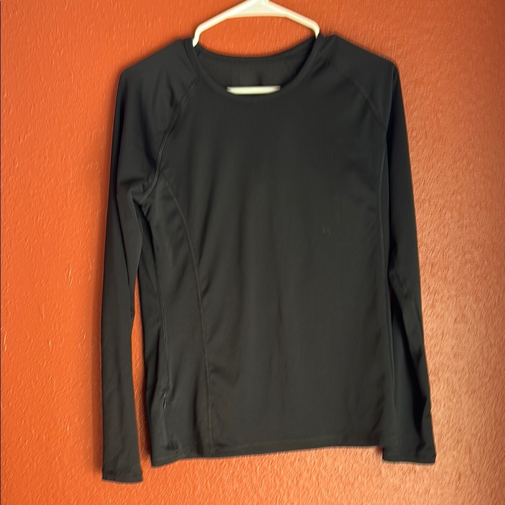 Women’s black C9 champion long sleeved shirt – Med